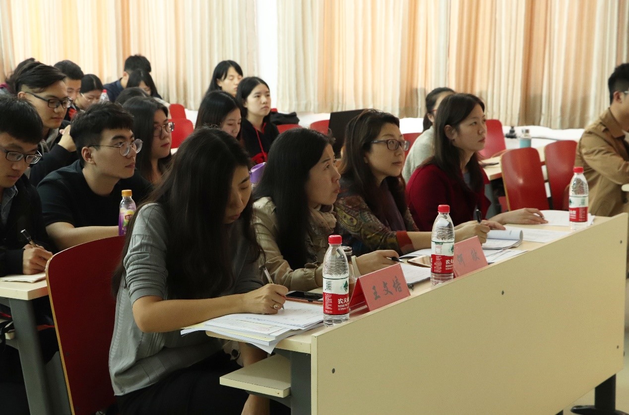 第一届商学院学生会及学委会部长交流大会顺利举行